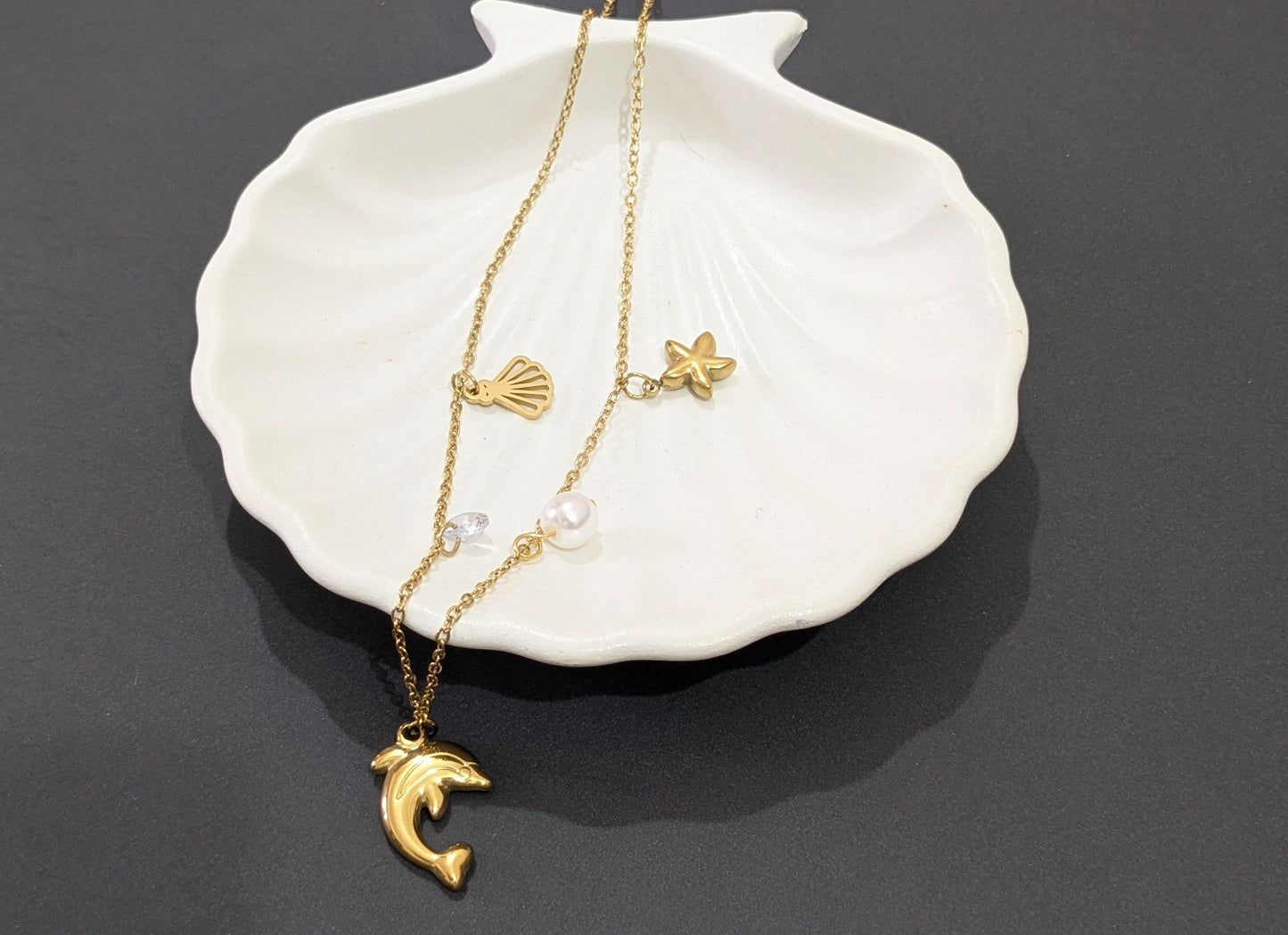 Anti tarnish fish pendant chain necklace