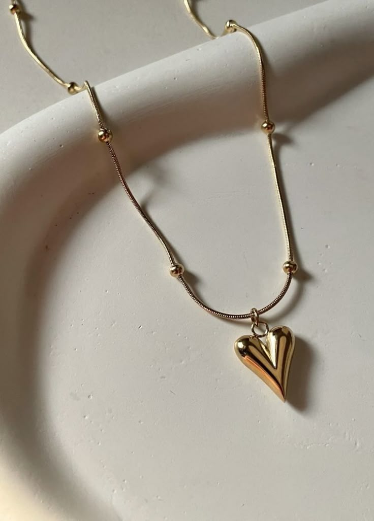 Necklaces and Pendants