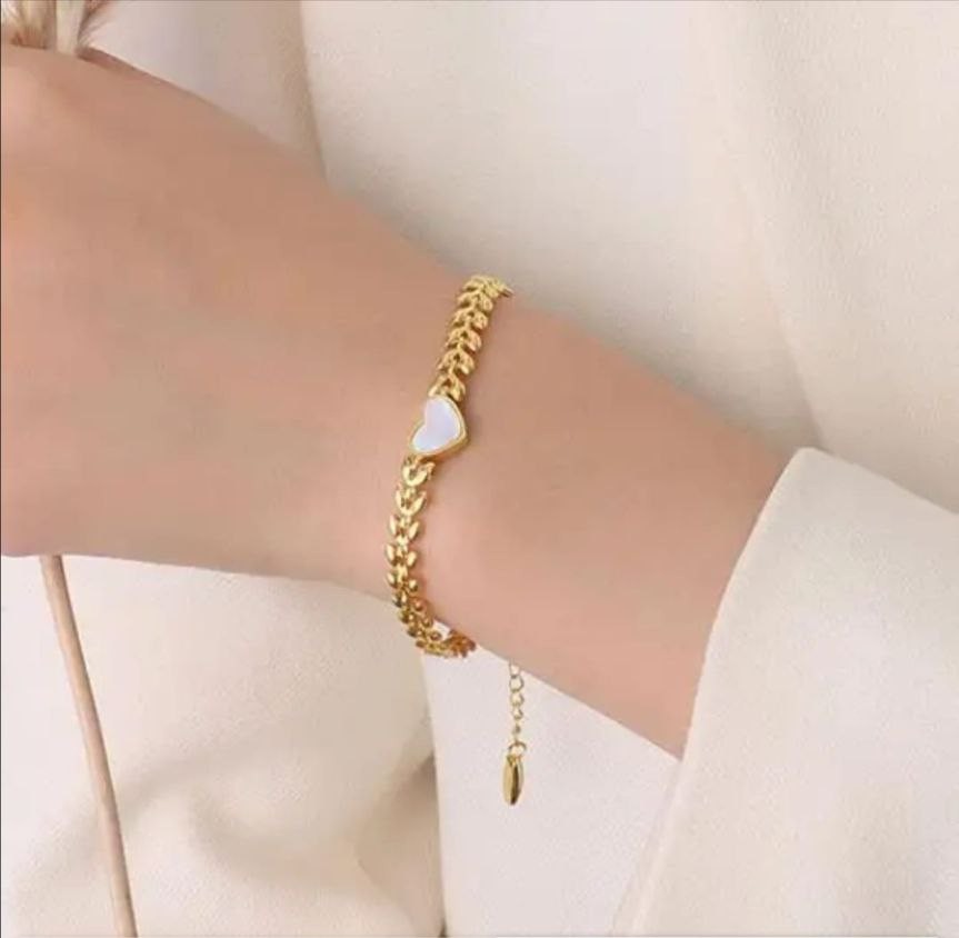 White Heart Chain Bracelet