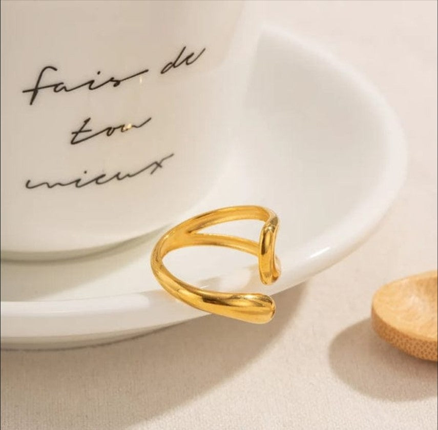 Hollow Cross Opening Ring