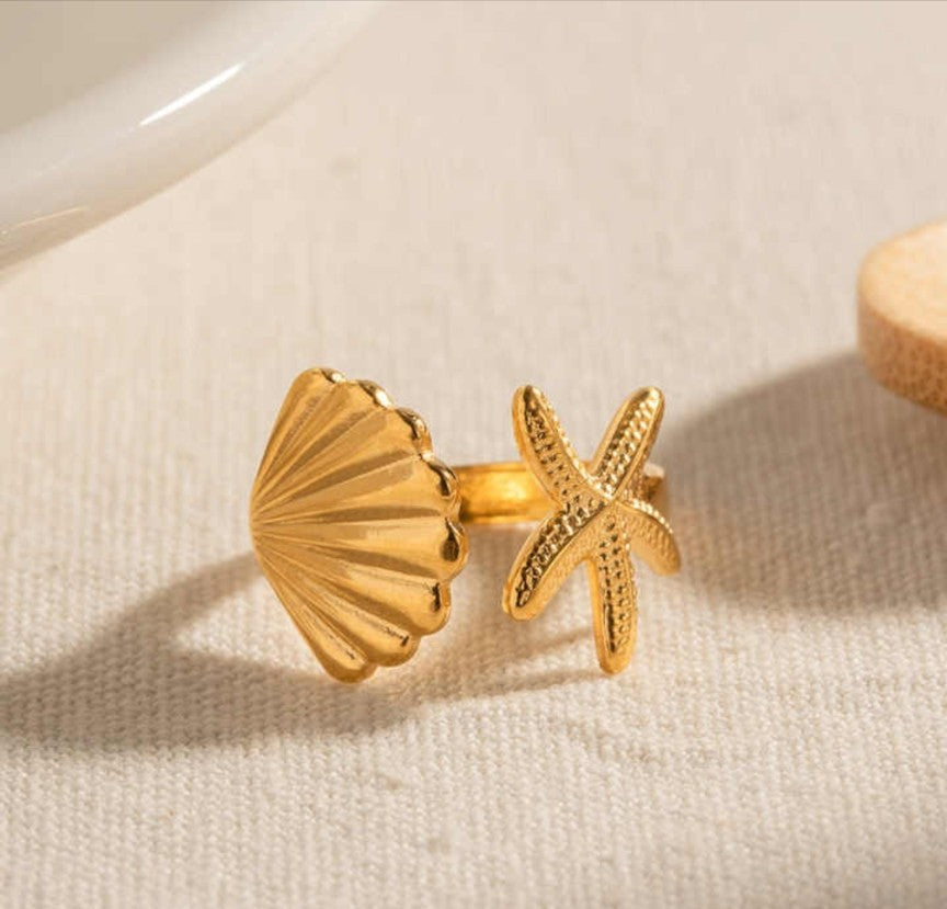 Sea Shell & Starfish Ring