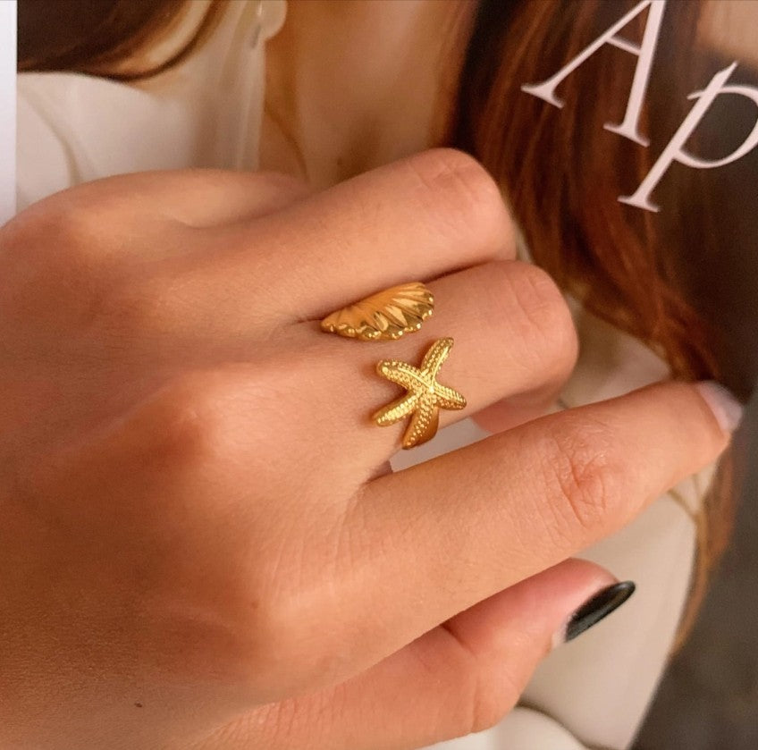 Sea Shell & Starfish Ring