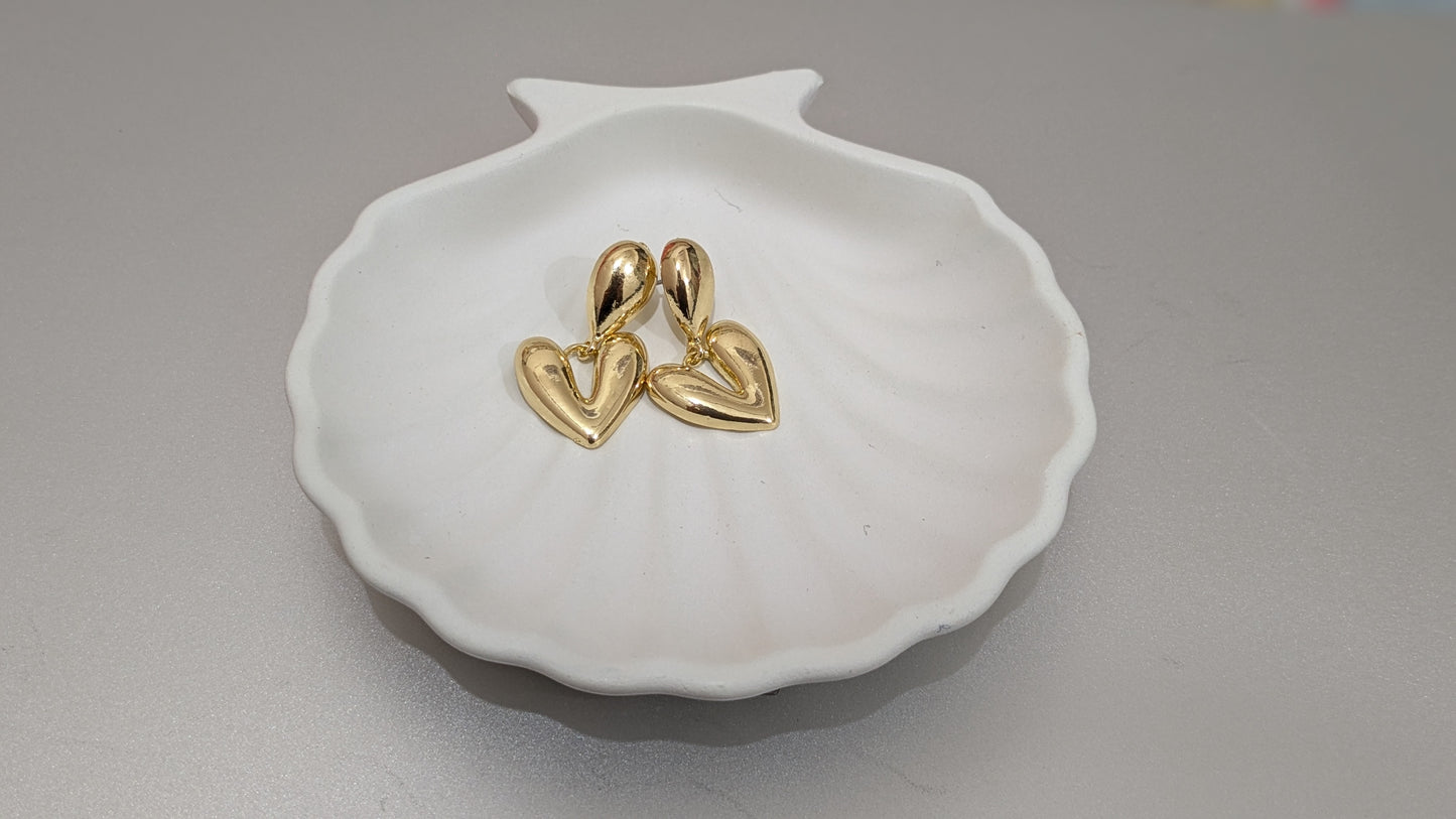 Anti tarnish heart shape earing