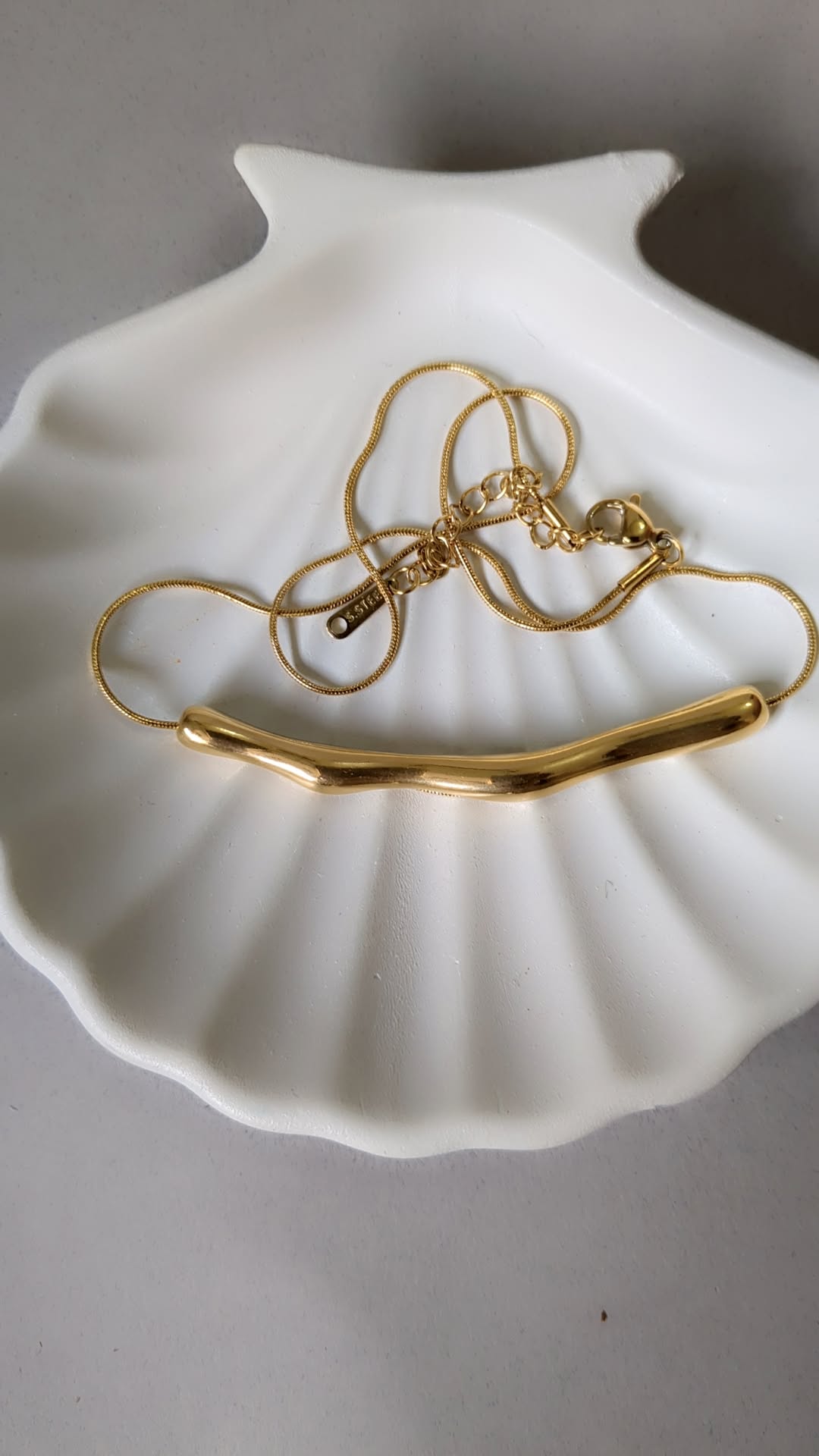 Anti tarnish thick chain necklace