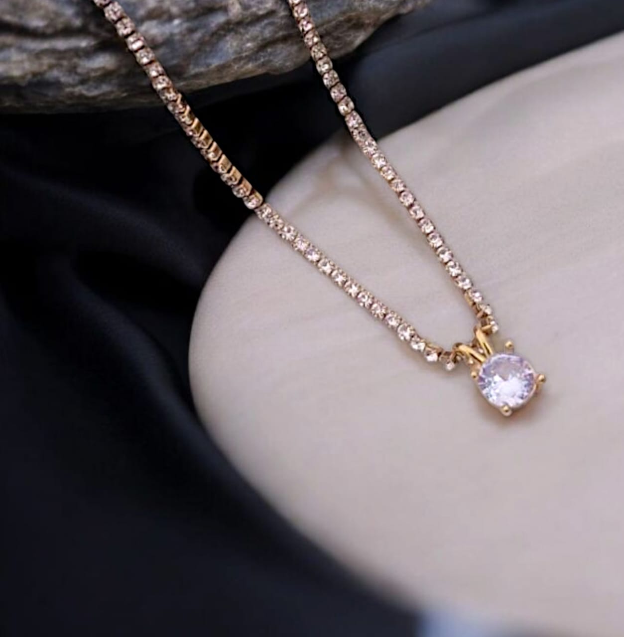 Anti tarnish gold diamond neck chain
