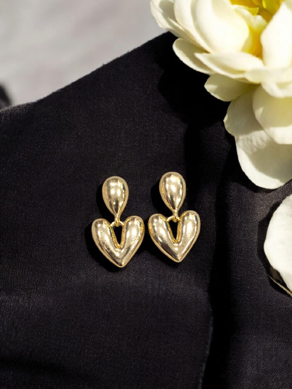 Anti tarnish heart shape earing